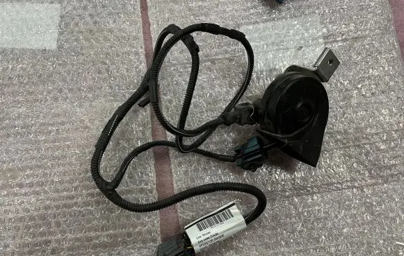 Volvo S60 Horn signal 30679870 0055306