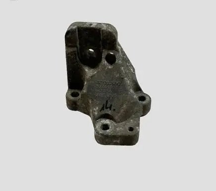 Volvo XC90 Engine mounting bracket 307415675 B02HA