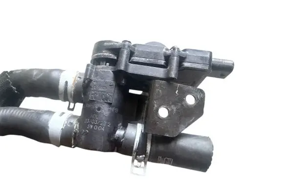 Ford Kuga III Water pump LX618C605HPB