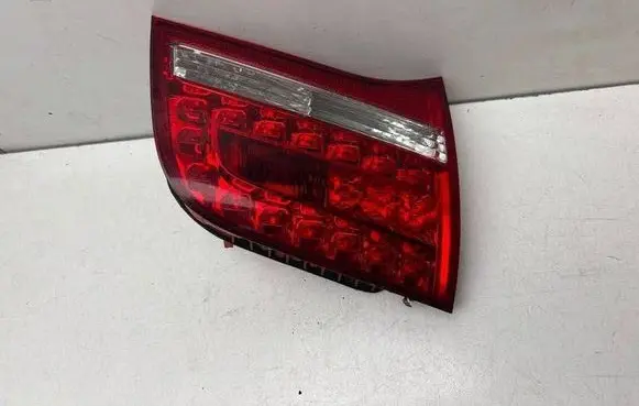 Audi A6 S6 C6 4F Tailgate rear/tail lights 043848 171218 89094141