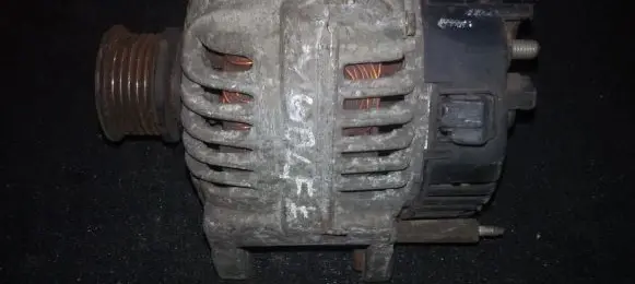 Volkswagen Golf III Generator/alternator
