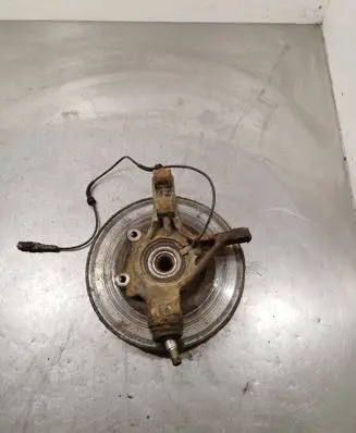 Peugeot 3008 I Front wheel hub spindle knuckle