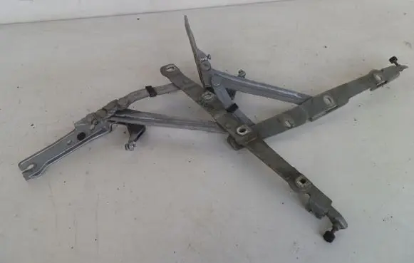 Mercedes-Benz S W220 Tailgate/trunk/boot hinge