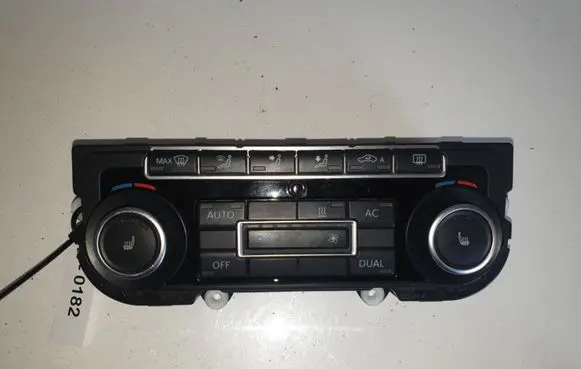 Volkswagen Golf VI Climate control unit 5K0907044FA