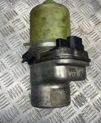 Skoda Roomster (5J) Power steering pump 6Q0423371