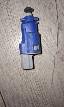 Renault Clio III Clutch pedal sensor 8200276359D