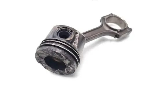 Opel Corsa D Piston with connecting rod A13DTC