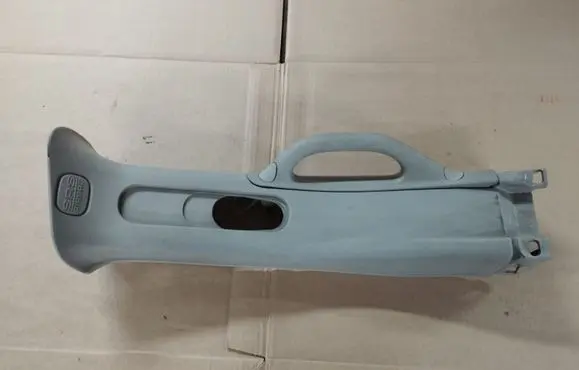 Chrysler Town u0026 Country V (B) pillar trim (top) C289006AF