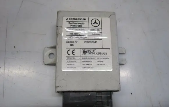 Mercedes-Benz S W220 Tire pressure sensor A0028203326