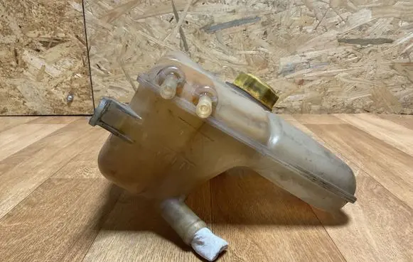 Ford Focus Coolant expansion tank/reservoir 98AB8K218AK D2L4A