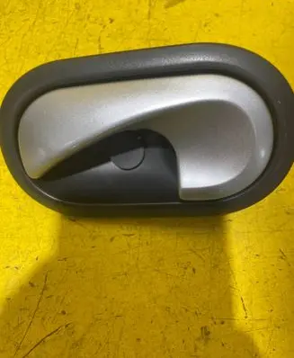 Renault Clio III Front door interior handle