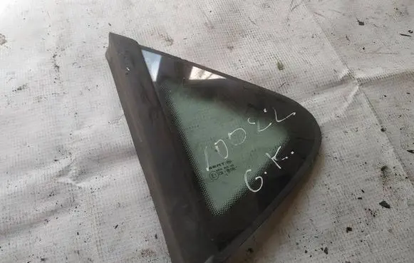 Seat Ibiza IV (6J,6P) Rear side window as2