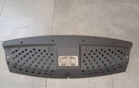 Parcel shelf