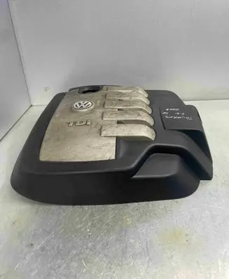 Volkswagen Touareg I Engine cover (trim) 070103927