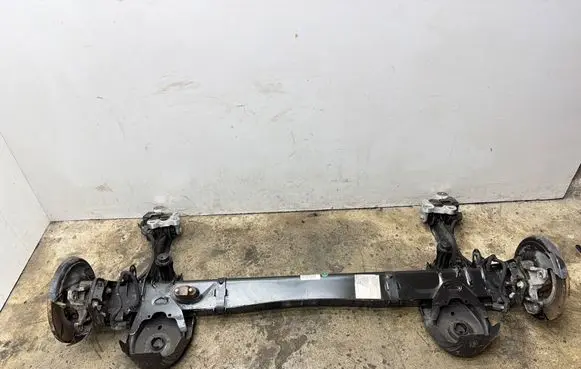 Peugeot 2008 II Rear axle beam 