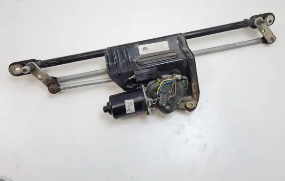 Front wiper linkage and motor