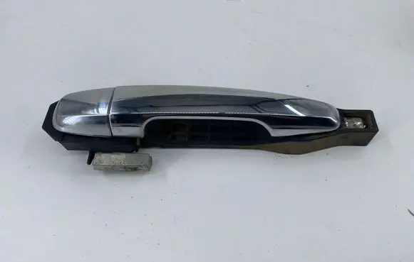Mitsubishi L200 Rear door exterior handle