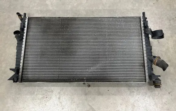 Volvo V50 Coolant radiator 3M5H8005TL
