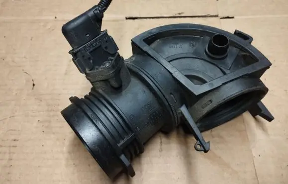 Chrysler Crossfire Mass air flow meter 1120940048 0280217515