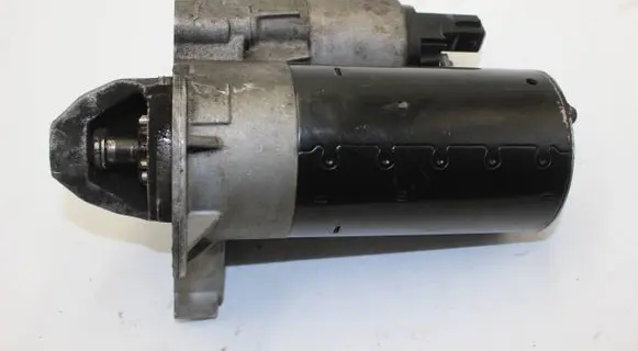 BMW 3 F30 F35 F31 Starter motor 7638192