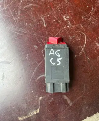 Audi A6 S6 C5 4B Hazard light switch