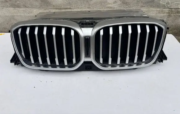 BMW X3 G01 Front bumper upper radiator grill 5A1DA48 400110
