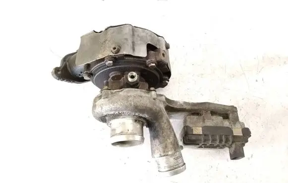 Audi A8 S8 D3 4E Turbo GS4057145722N 7653122