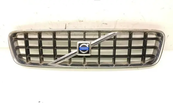 Volvo XC90 Front bumper upper radiator grill 8620641