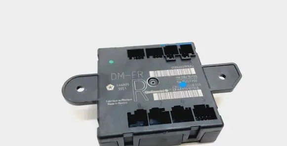 Jeep Grand Cherokee Door control unit/module 04602910AJ