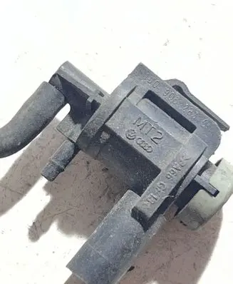 Volkswagen Phaeton Turbo solenoid valve 1J0906283C