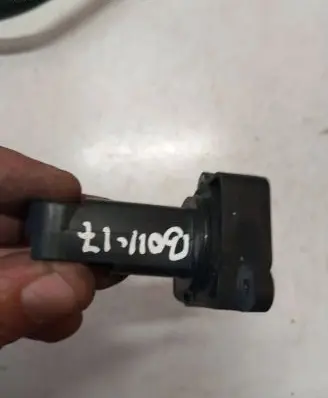 Volvo XC70 Mass air flow meter 8658471 K54060