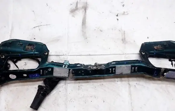 Peugeot 106 Radiator support slam panel
