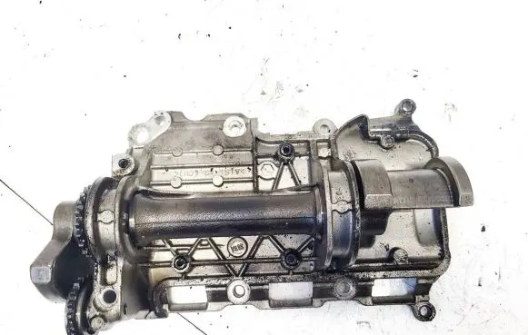 Skoda Fabia Mk2 (5J) Oil pump 045103331 045103303a