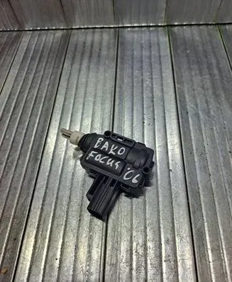 Fuel tank cap lock motor