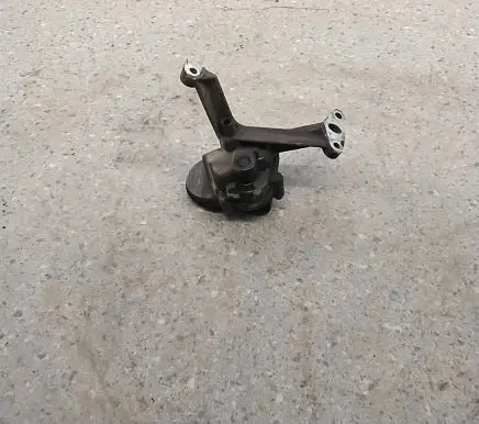 BMW 5 E34 Oil pump 12730852