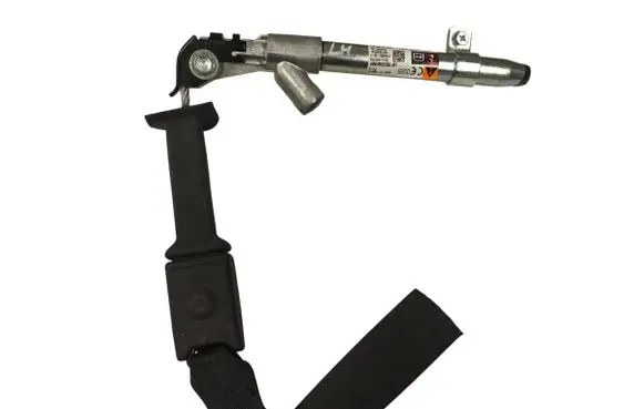 Tesla Model S Front seatbelt buckle P100453205F