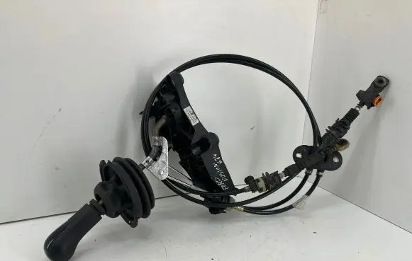 Ford Fusion Gear shifter/selector 2S6R7C453ME 030430203002 607091410A