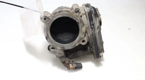 Mitsubishi Outlander Throttle body valve 