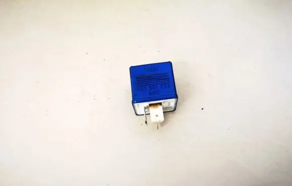 Audi A4 S4 B6 8E 8H Other relay 8a0951253 899587