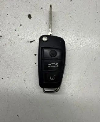 Audi A4 S4 B7 8E 8H Ignition key/card 8E0837220Q