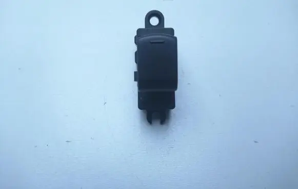 Nissan Qashqai+2 Electric window control switch 25411JD000 I5398