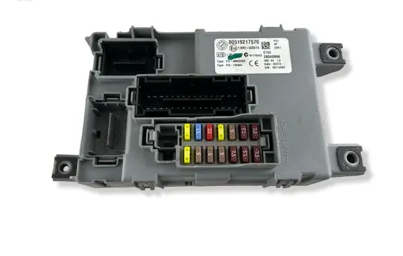 Opel Combo D Fuse module 00519217570