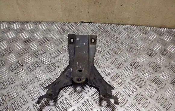 Nissan Qashqai Top upper radiator support slam panel