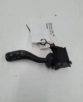 Volkswagen Touareg I Wiper control stalk 7L6953503D
