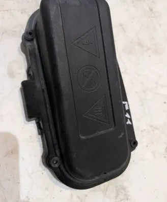 BMW 5 F10 F11 Fuse box cover 7555189 58650910