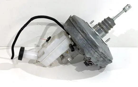Dacia Sandero Brake booster 472101095R