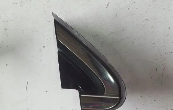Honda CR-V Front arch trim 