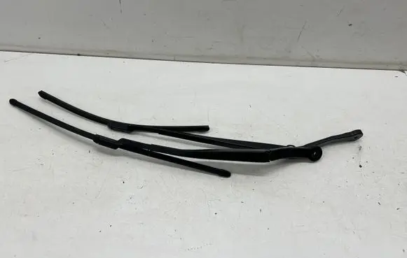 BMW iX3 G08 Front wiper blade arm 7399012 7399011