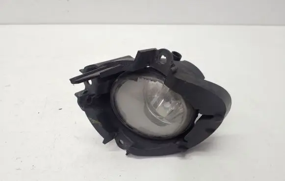 Toyota Avensis T270 Front fog light 89210656 812100D042