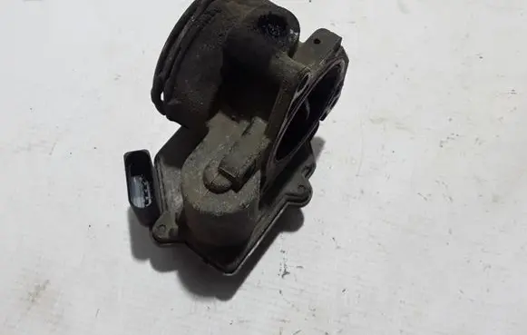 Volkswagen Caddy Throttle valve 03G128063A